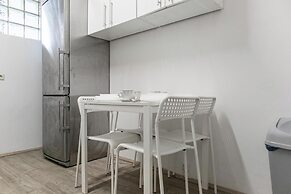 Cozy Room Shared Apt Millennium Tower