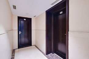 Cozy Deluxe Room at Chappan Market Indore