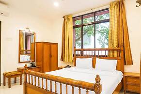 Premium Stays Near Fergusson College