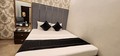 Red Fort Hotel Gulberg