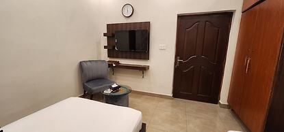 Red Fort Hotel Gulberg