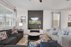 Luxury 10-bedroom Villa in Champions Gate Resort