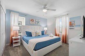 Luxury 10-bedroom Villa in Champions Gate Resort