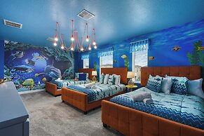 Luxury 10-bedroom Villa in Champions Gate Resort