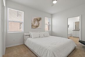 Solterra Villa With Screened Pool & Lake View