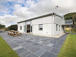 Moult Hill Barn