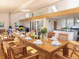 Moult Hill Barn