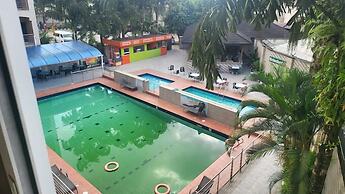 Watbridge Hotel and Suites