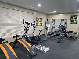 Watbridge Hotel and Suites