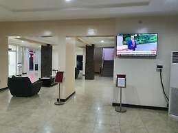 Watbridge Hotel and Suites
