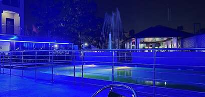 Watbridge Hotel and Suites