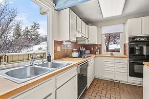 Oak Ridge Retreat by Snowmass Vacations
