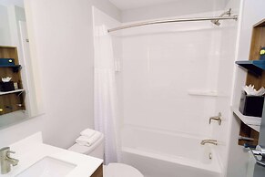 Microtel Inn & Suites by Wyndham Newark NY