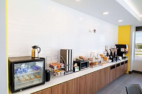 Microtel Inn & Suites by Wyndham Newark NY