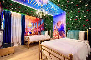 Escape to Luxury: Magical 10-bedroom Villa Near Disney World!