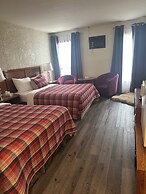 Maple Creek Motor Inn