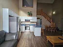 Riverside Way by Fernie Lodging Company