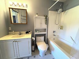 Riverside Way by Fernie Lodging Company
