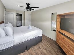 Riverside Way by Fernie Lodging Company