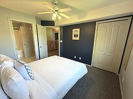 Riverside Way by Fernie Lodging Company