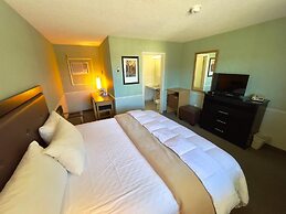 Adams Motel
