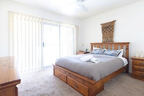 River Views on Renown