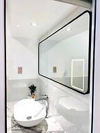 Le's Dalat Sky Hotel