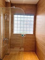 Le's Dalat Sky Hotel