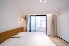 ZHome-Modern 3 bedrooms apartment