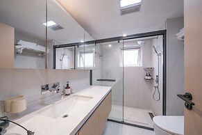 ZHome-Modern 3 bedrooms apartment