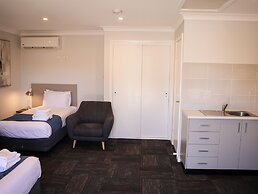 Eastend Studio Apartments