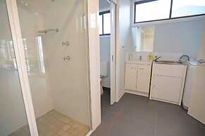 Eastend Studio Apartments