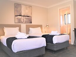 Eastend Studio Apartments