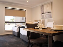 Eastend Studio Apartments