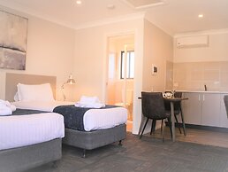 Eastend Studio Apartments