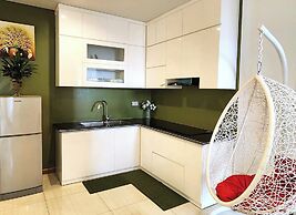 Green Bay Garden by Pi's