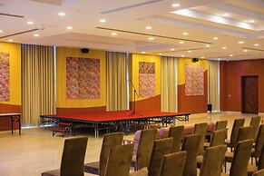 Eternal Oasis by Alaya Stays