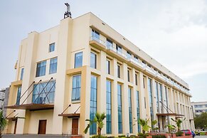 Eternal Oasis by Alaya Stays