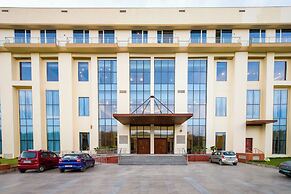 Eternal Oasis by Alaya Stays