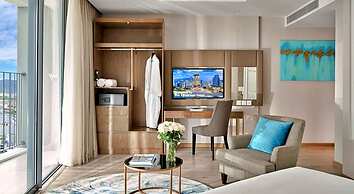 S79 Business Suite Panorama Residence