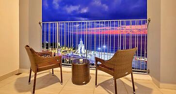 S79 Business Suite Panorama Residence