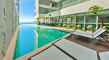 S79 Business Suite Panorama Residence