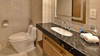 S79 Business Suite Panorama Residence