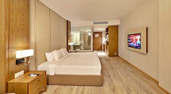 S79 Business Suite Panorama Residence