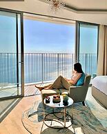 S79 Business Suite Panorama Residence