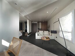 Mangshu Taotangzhiqiu Seaview Hotel