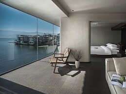 Mangshu Taotangzhiqiu Seaview Hotel