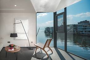 Mangshu Taotangzhiqiu Seaview Hotel