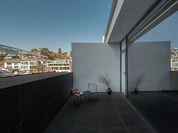 Mangshu Taotangzhiqiu Seaview Hotel