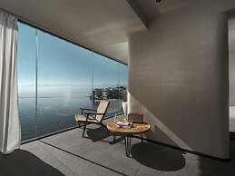 Mangshu Taotangzhiqiu Seaview Hotel